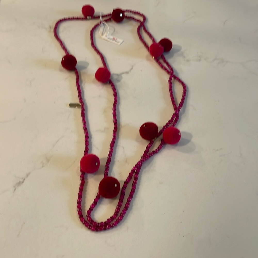 NWT Vineyard Vines Beaded Pom Pom Necklace